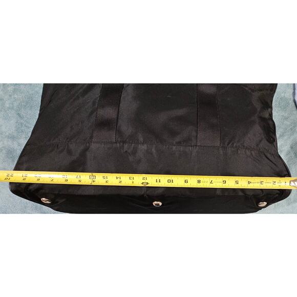 Prada 56 Nylon Duffle Bag - Picture 3 of 16